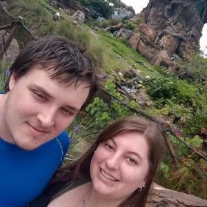 Meet your Posher, Lyndz